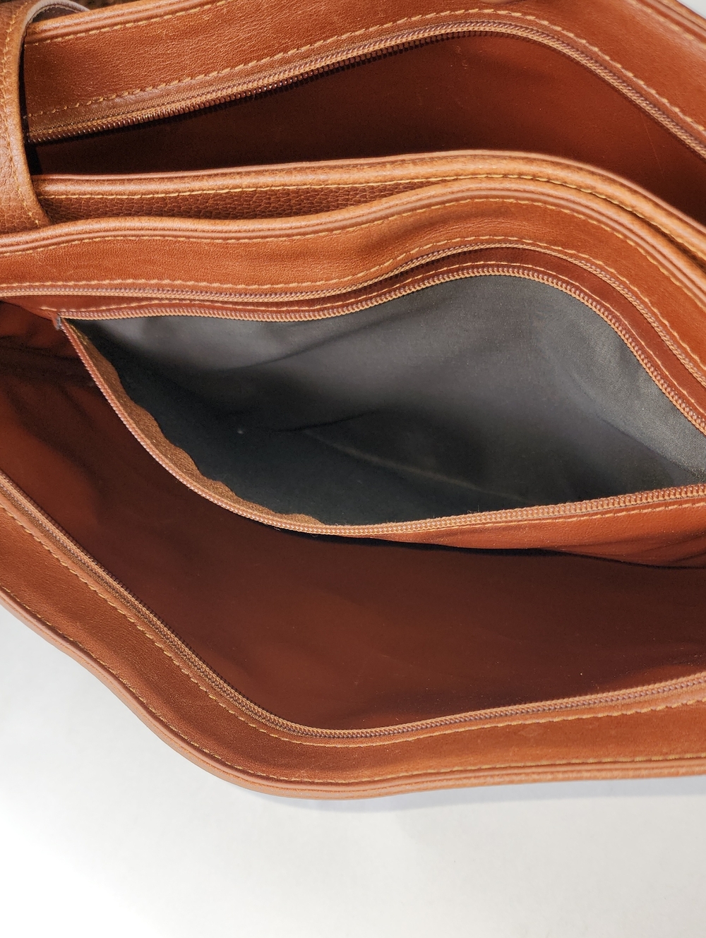 Vintage LONGCHAMP France All-Leather Triple Compartment Hobo Shoulder Bag - Tan - Picture 13 of 16